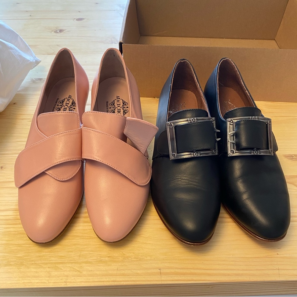 2 18th century shoes American duchess and anacronicos - Picture 1 of 10